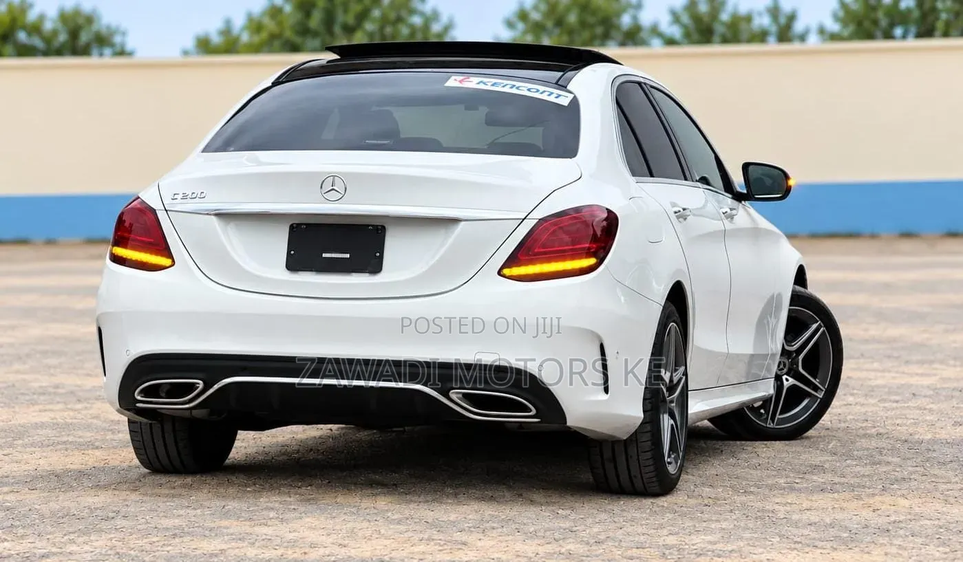 Mercedes-Benz C200 2019 White