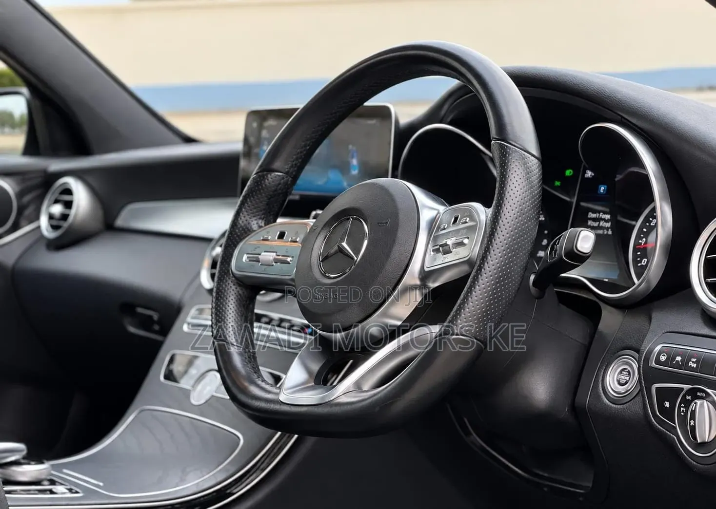 Mercedes-Benz C200 2019 White