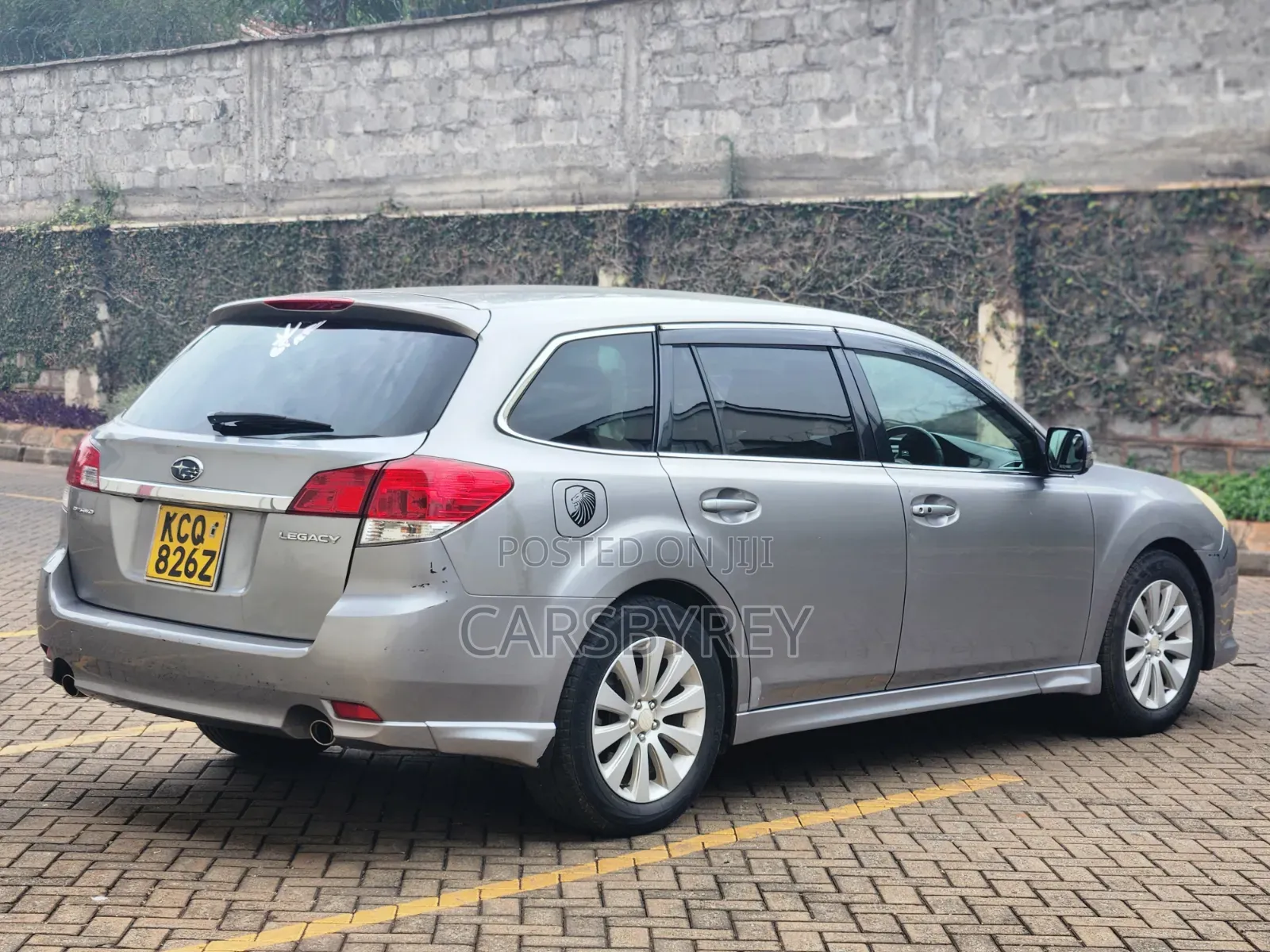 Subaru Legacy 2011 Silver