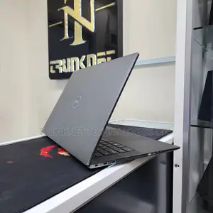 Laptop Dell Precision 5570 16GB Intel Core i7 SSD 512GB