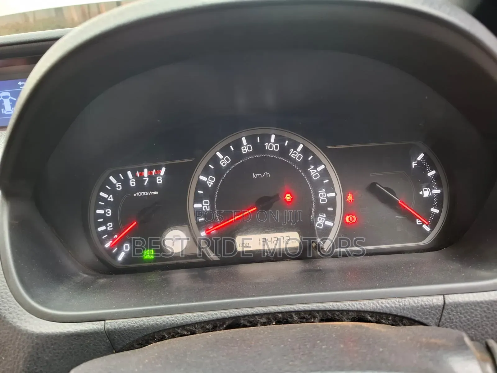 Toyota Noah 2.0 FWD (8 Seater) 2015 Silver