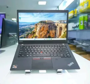 Laptop Lenovo ThinkPad T14 G3 16GB AMD Ryzen 7 SSD 512GB
