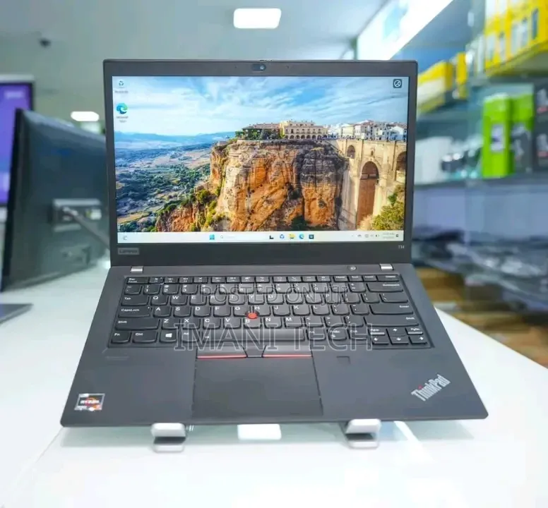 Laptop Lenovo ThinkPad T14 16GB AMD Ryzen 7 SSD 512GB