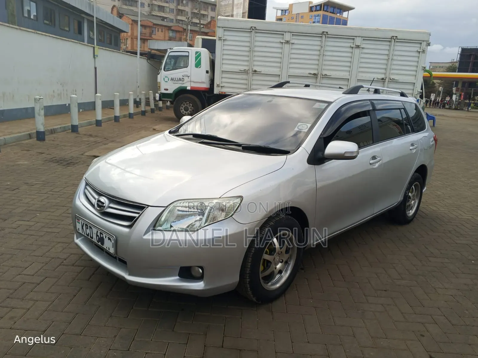 Toyota Corolla Fielder 1.5 Petrol AWD 2009 Silver