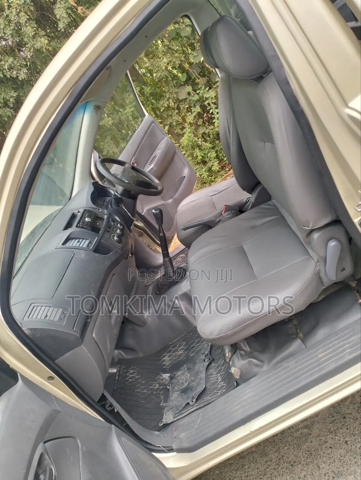 Toyota Hilux 2013 Gray