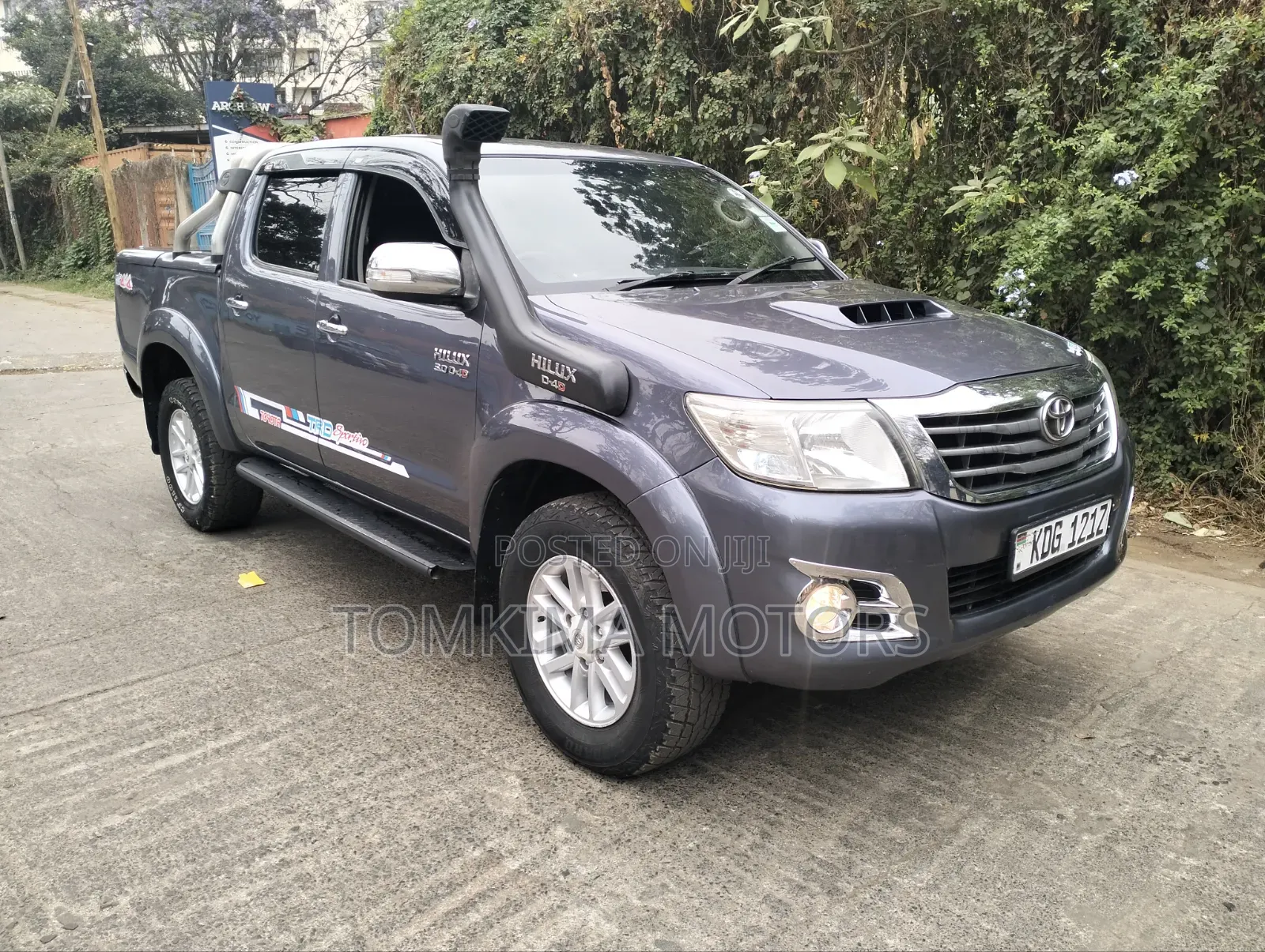 Toyota Hilux 2014 Gray