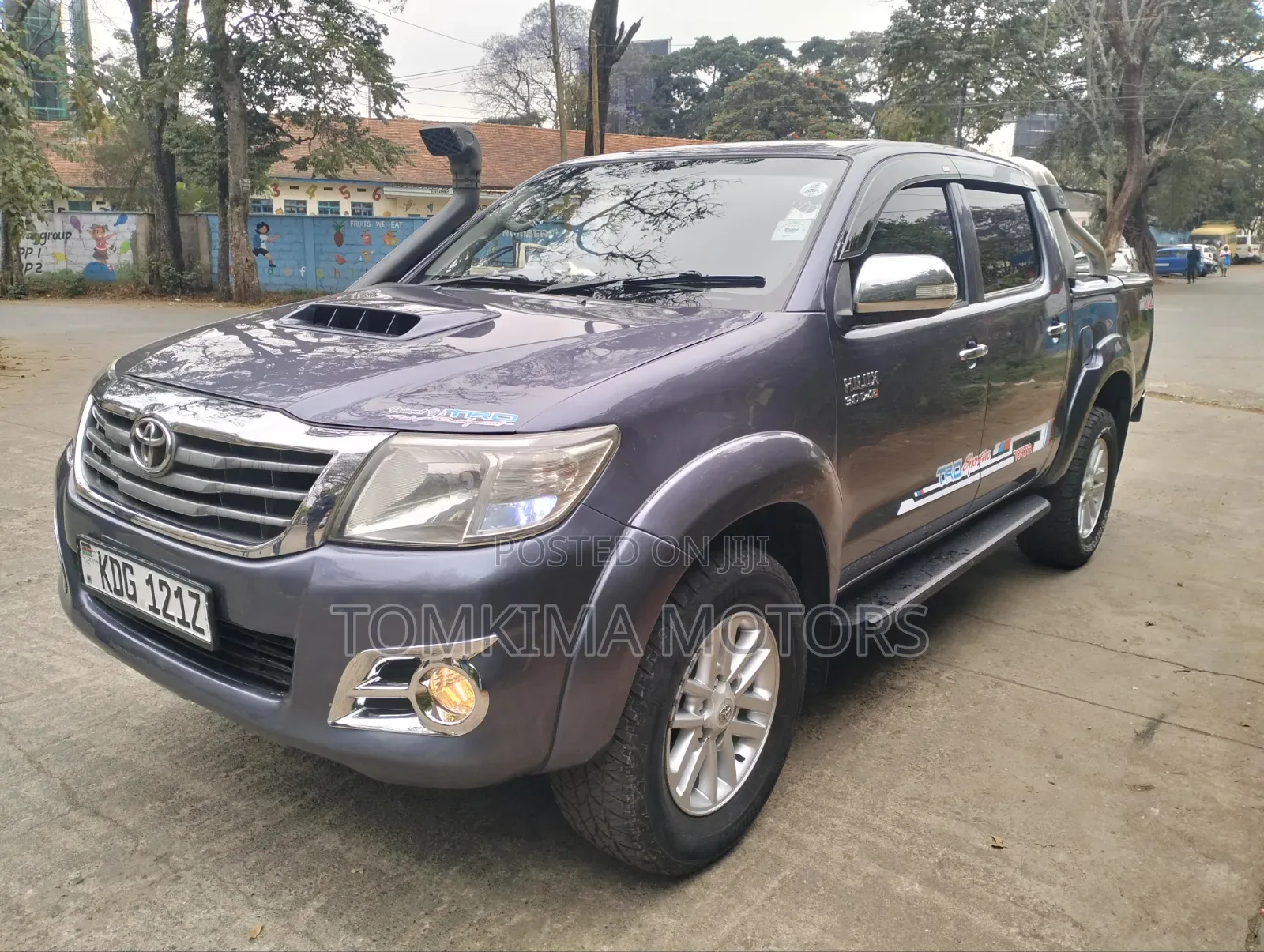 Toyota Hilux 2014 Gray