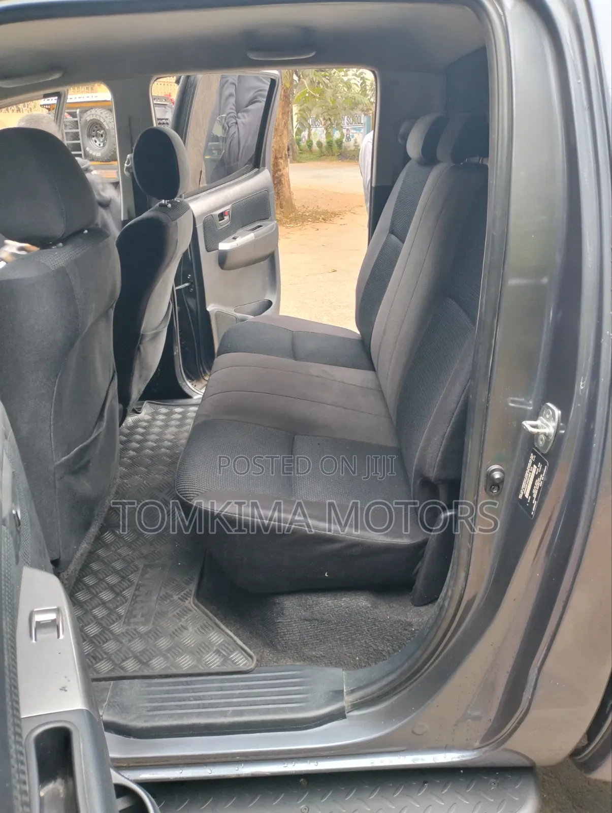 Toyota Hilux 2014 Gray