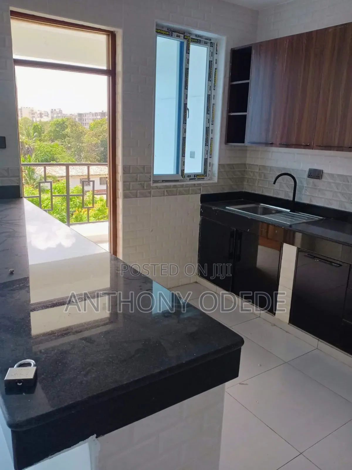 3bdrm Apartment in Tausi Residence, Nyali for sale