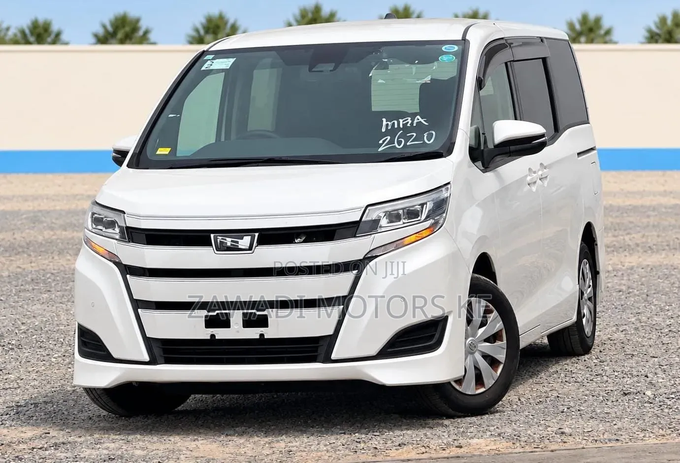 Toyota Noah 2.0 AWD (7 Seater) 2019 White