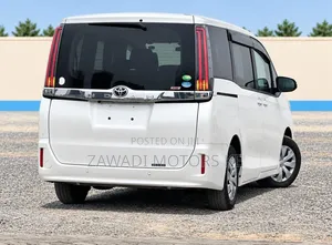 Toyota Noah 2.0 AWD (7 Seater) 2019 White