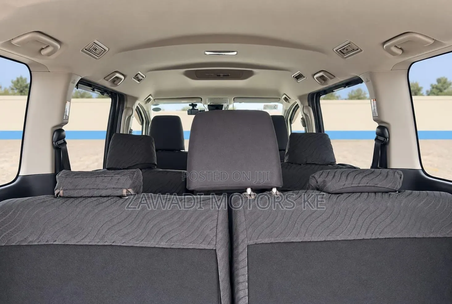 Toyota Noah 2.0 AWD (7 Seater) 2019 White
