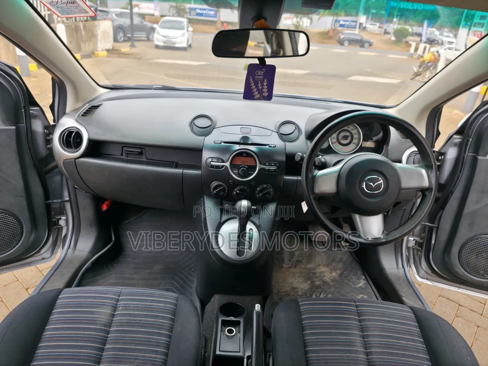 Mazda Demio 2009 Silver