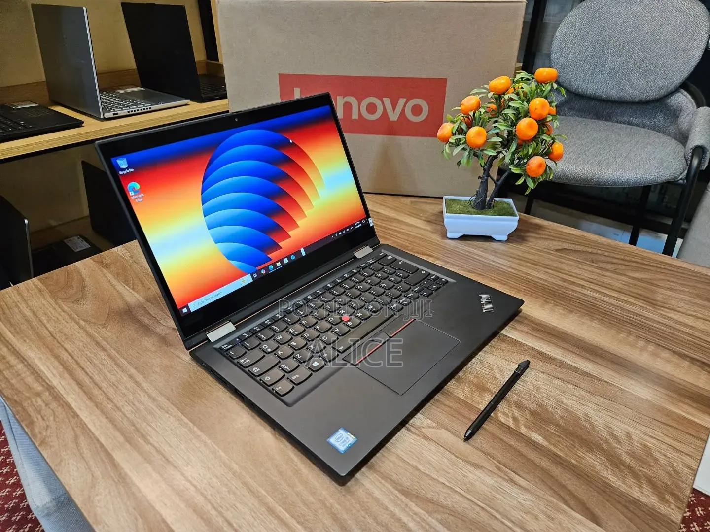 New Laptop Lenovo ThinkPad X390 Yoga 8GB Intel Core i5 SSD 256GB