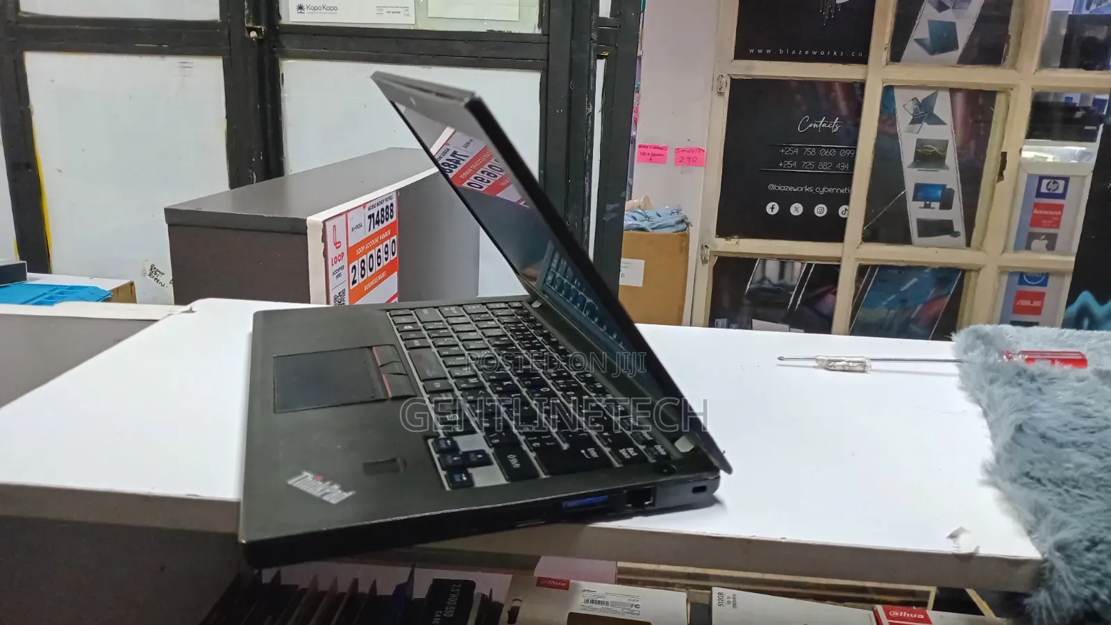 Laptop Lenovo ThinkPad X270 4GB Intel Core i3 HDD 1T