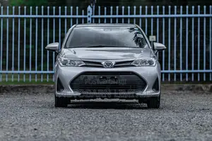 Toyota Corolla Fielder 1.5 Hybrid FWD 2020 Silver
