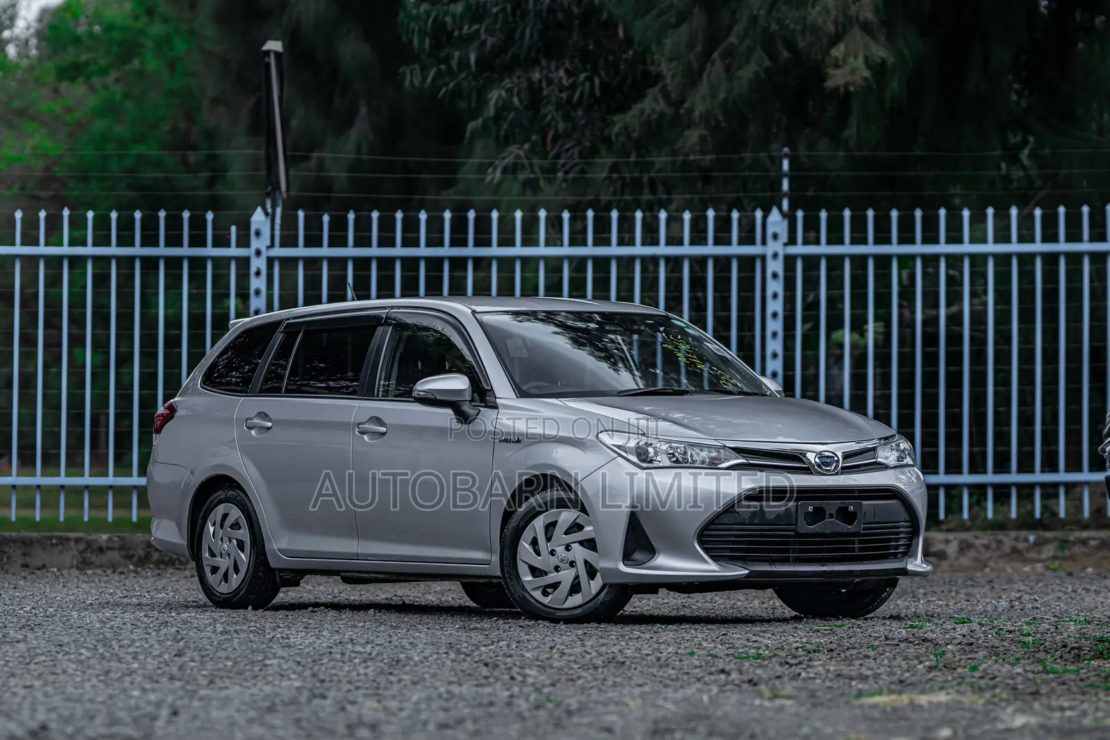 Toyota Corolla Fielder 1.5 Hybrid FWD 2020 Silver