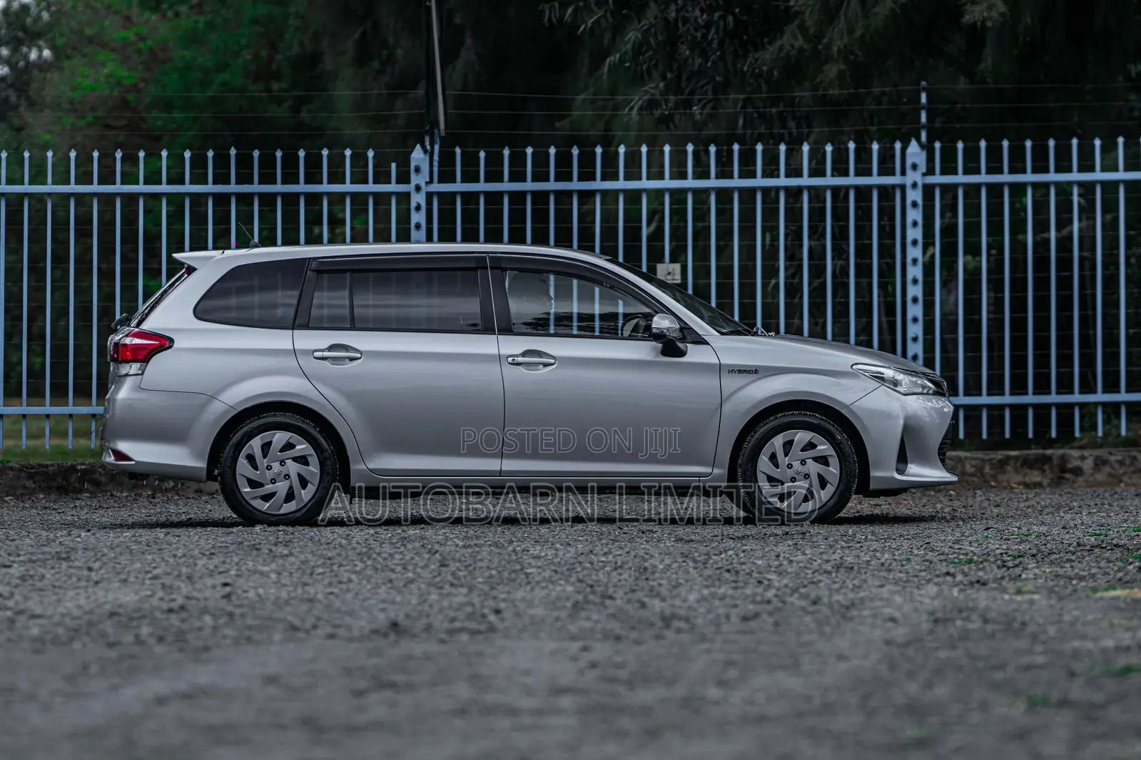 Toyota Corolla Fielder 1.5 Hybrid FWD 2020 Silver