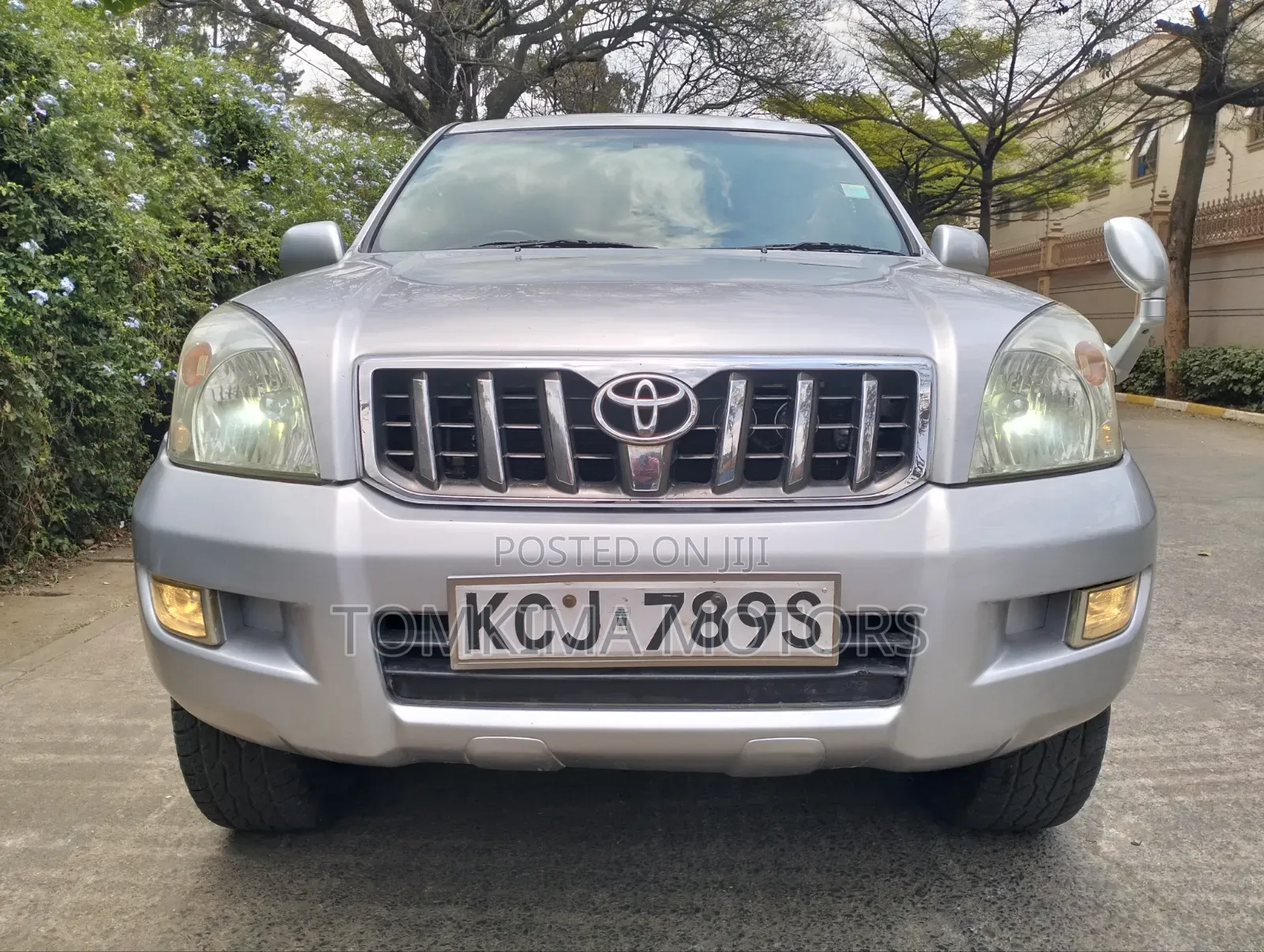 Toyota Land Cruiser Prado 2011 Silver