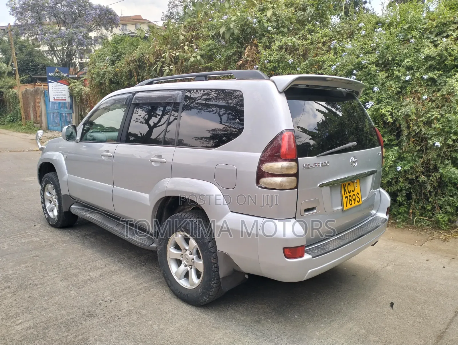Toyota Land Cruiser Prado 2011 Silver