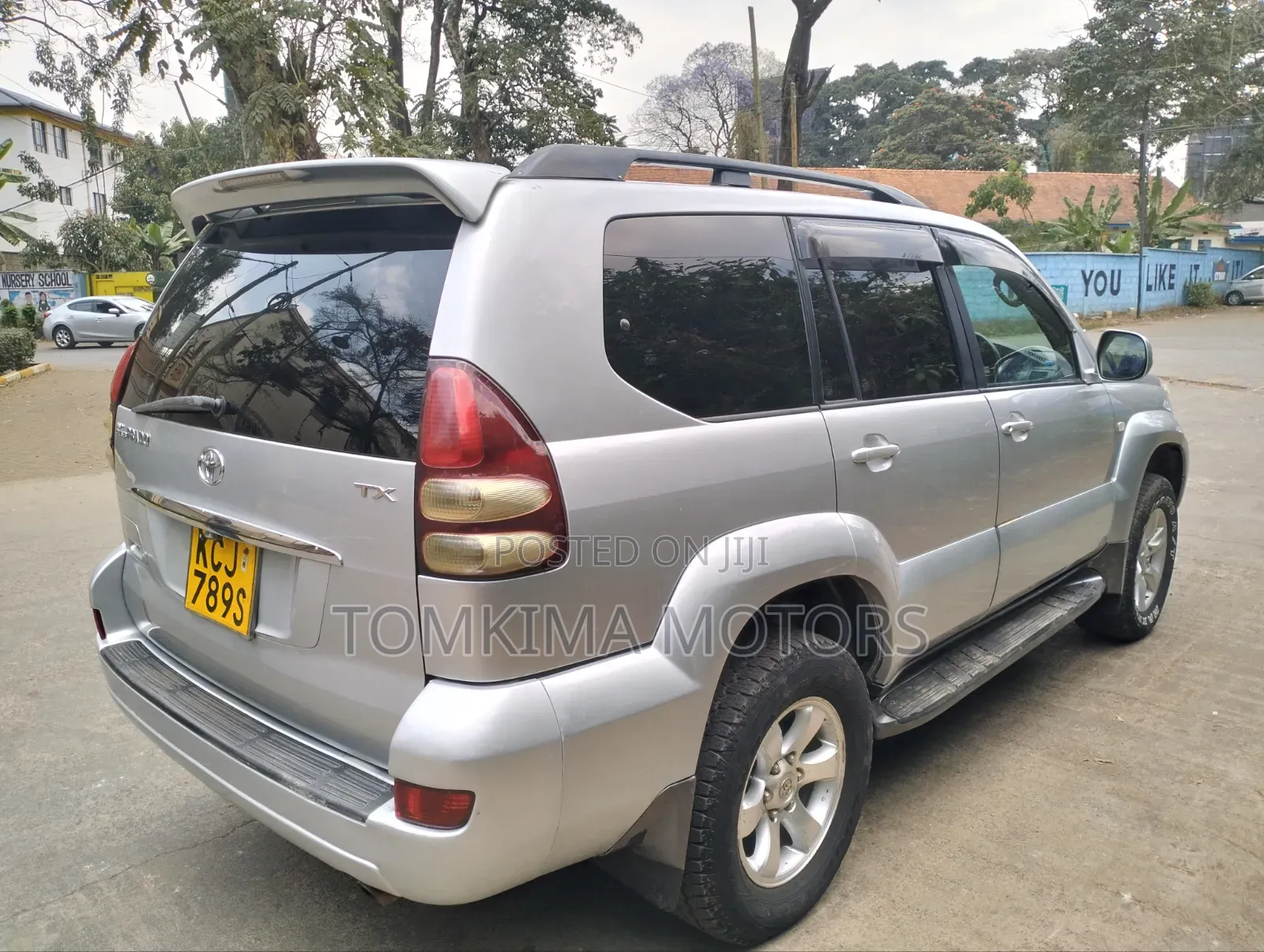 Toyota Land Cruiser Prado 2011 Silver