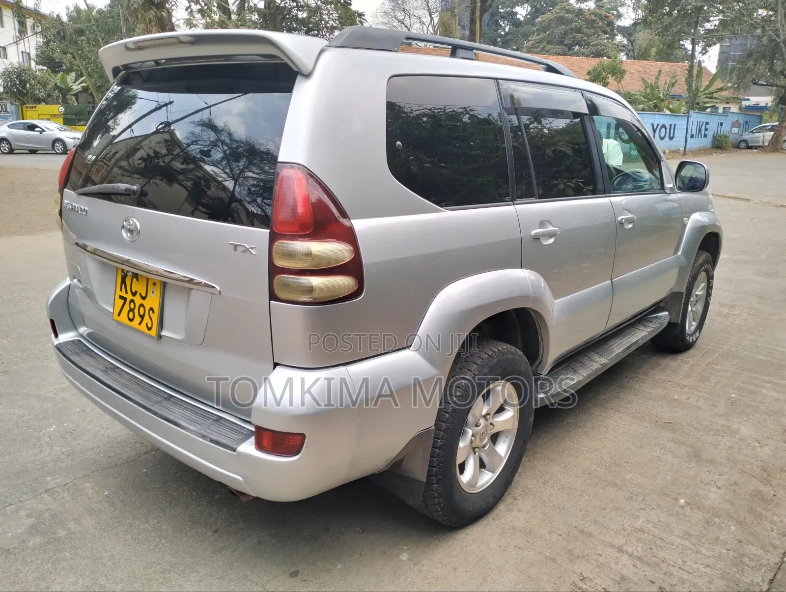 Toyota Land Cruiser Prado 2011 Silver
