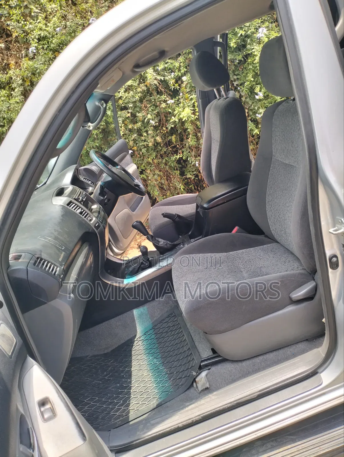 Toyota Land Cruiser Prado 2011 Silver