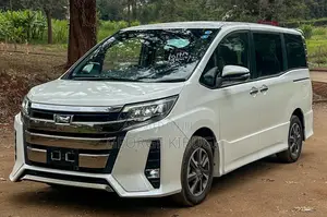 Toyota Noah 2019 White