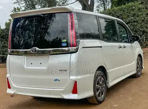Toyota Noah 2019 White