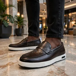 Lacoste Casual Loafers Coffee