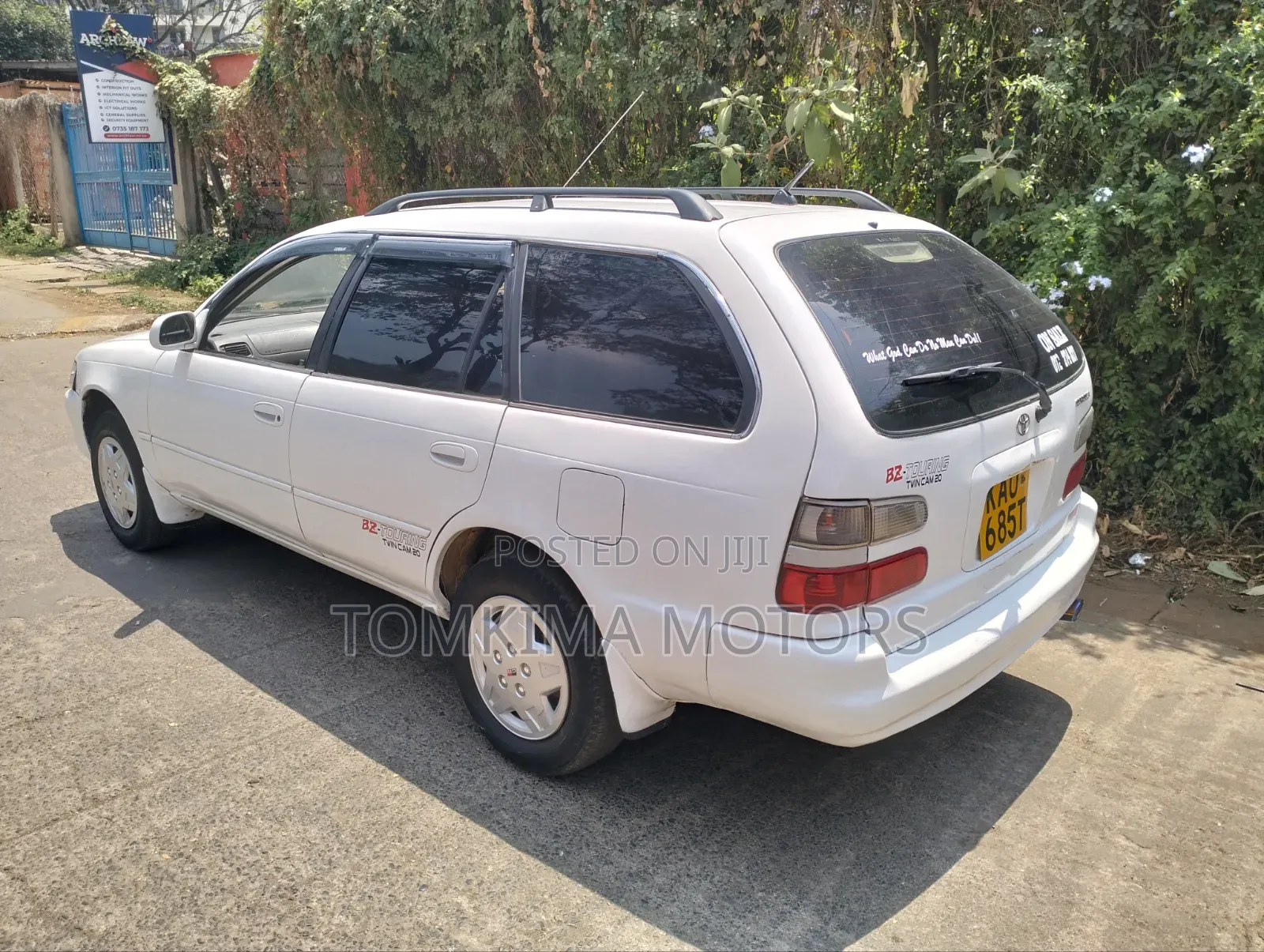 Toyota Corolla 2001 White