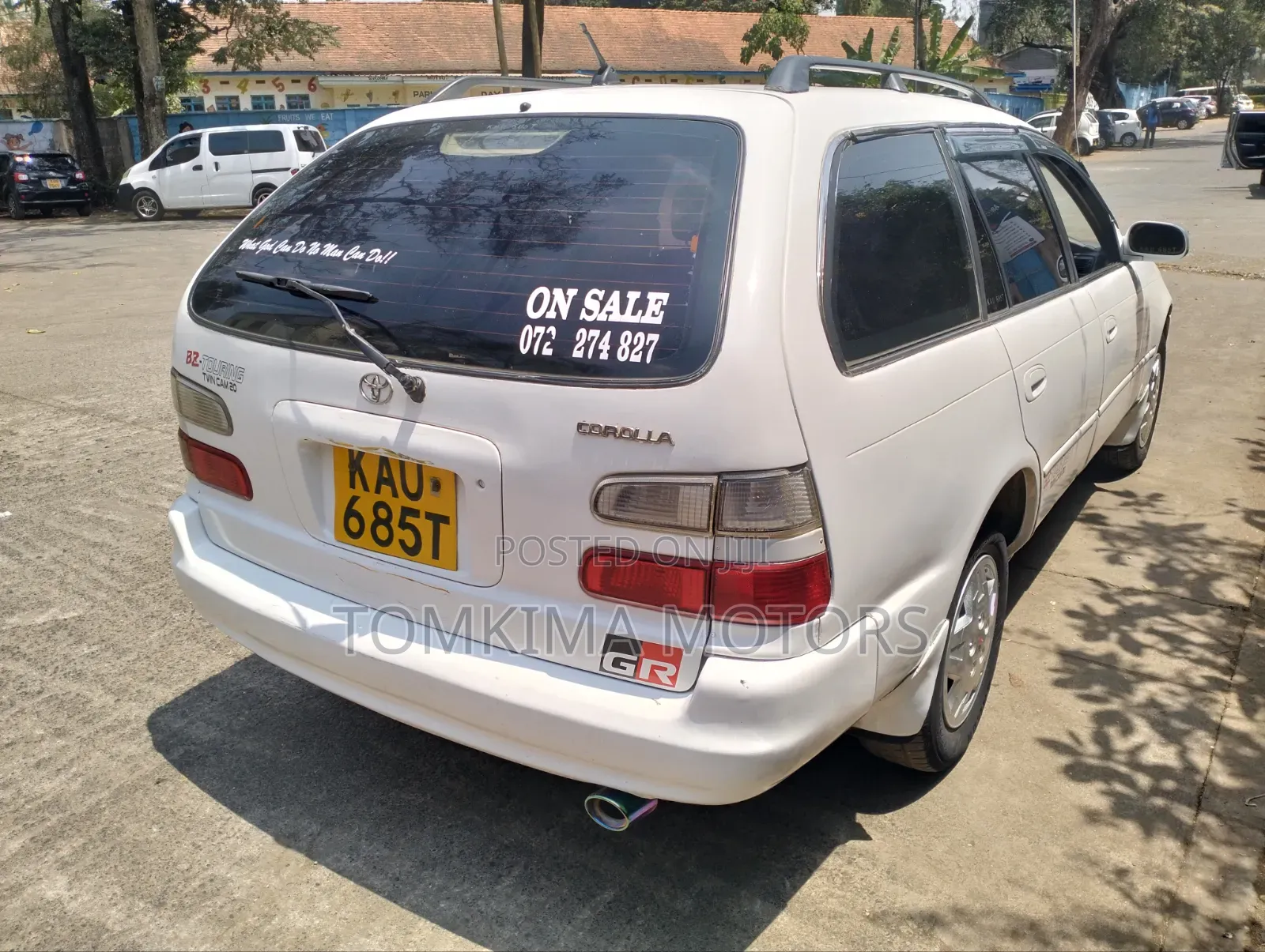 Toyota Corolla 2001 White