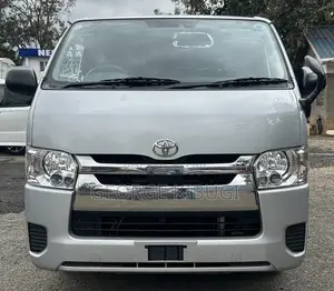 Toyota HiAce 2019 Silver
