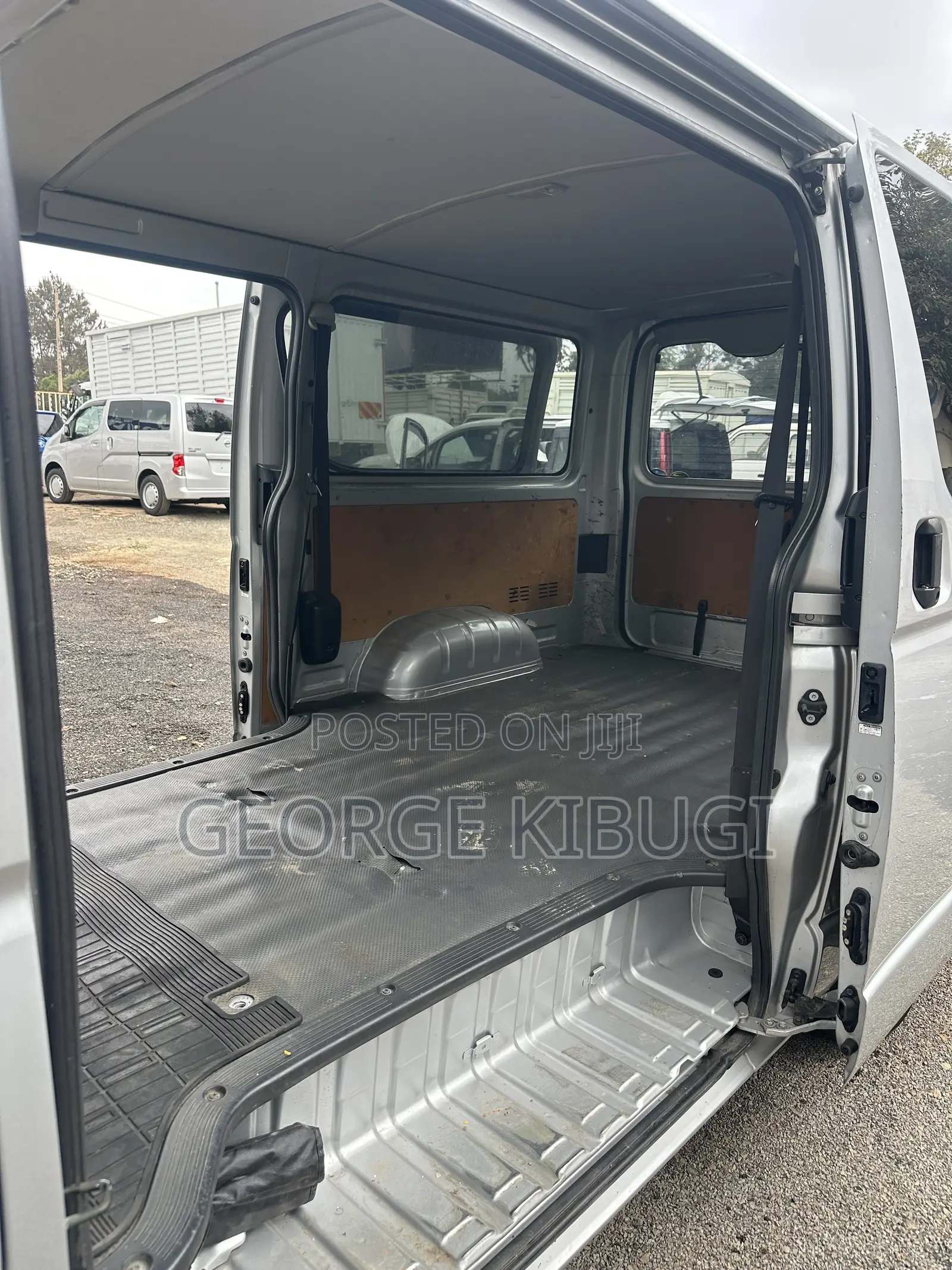 Toyota HiAce 2019 Silver