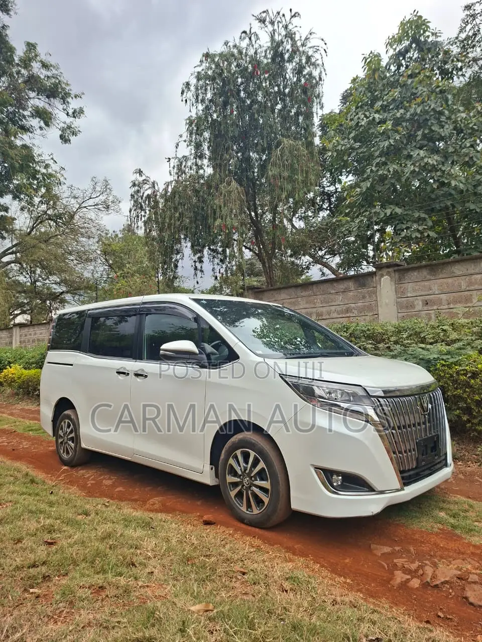 Toyota Esquire 2.0 FWD (7 seater) 2019 White