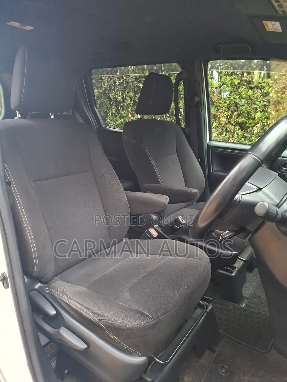 Toyota Esquire 2.0 FWD (7 seater) 2019 White
