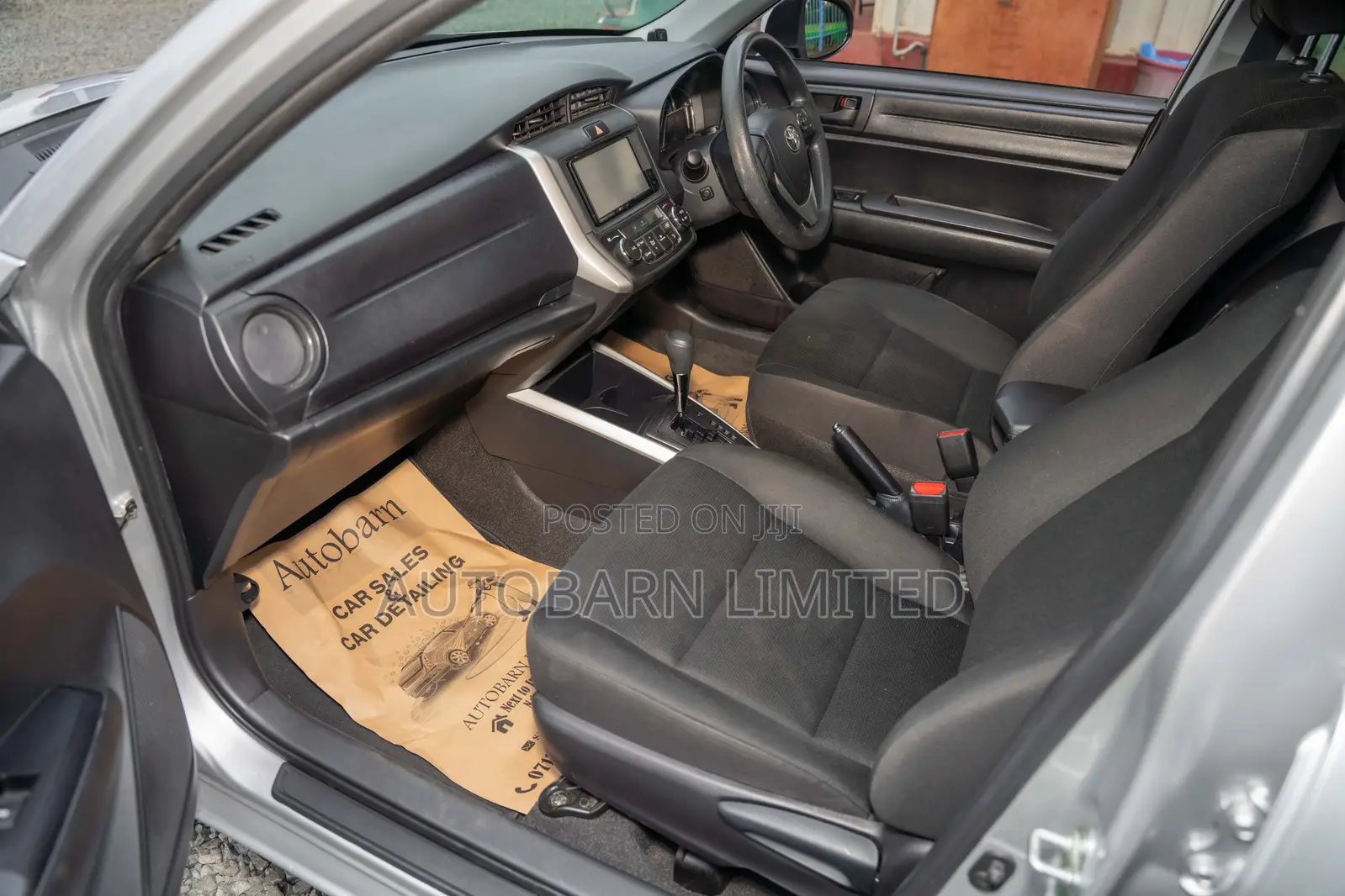 Toyota Corolla Fielder 1.5 Hybrid FWD 2020 Silver