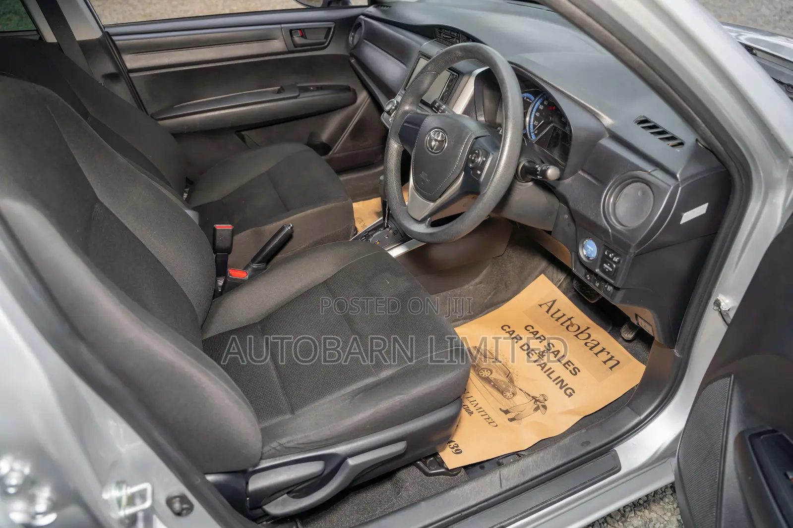 Toyota Corolla Fielder 1.5 Hybrid FWD 2020 Silver