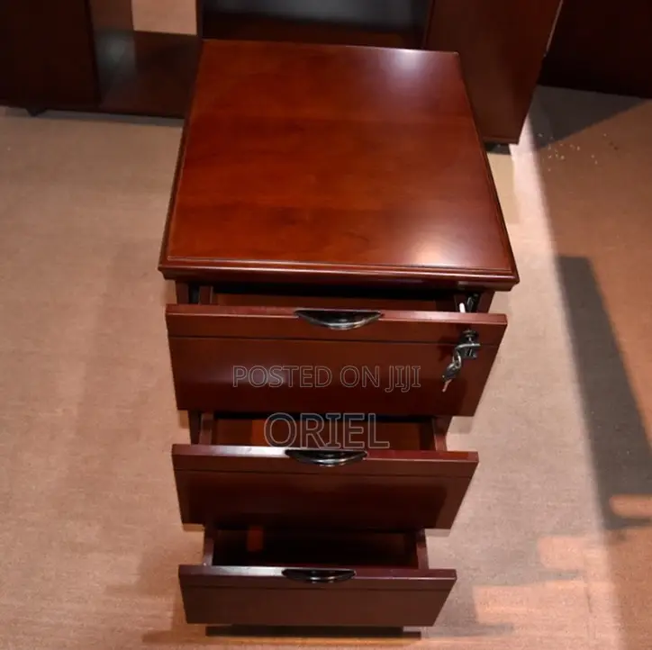 180cm Executive L-Shaped Desk : Premium L-Shaped Mahogany Office Desk