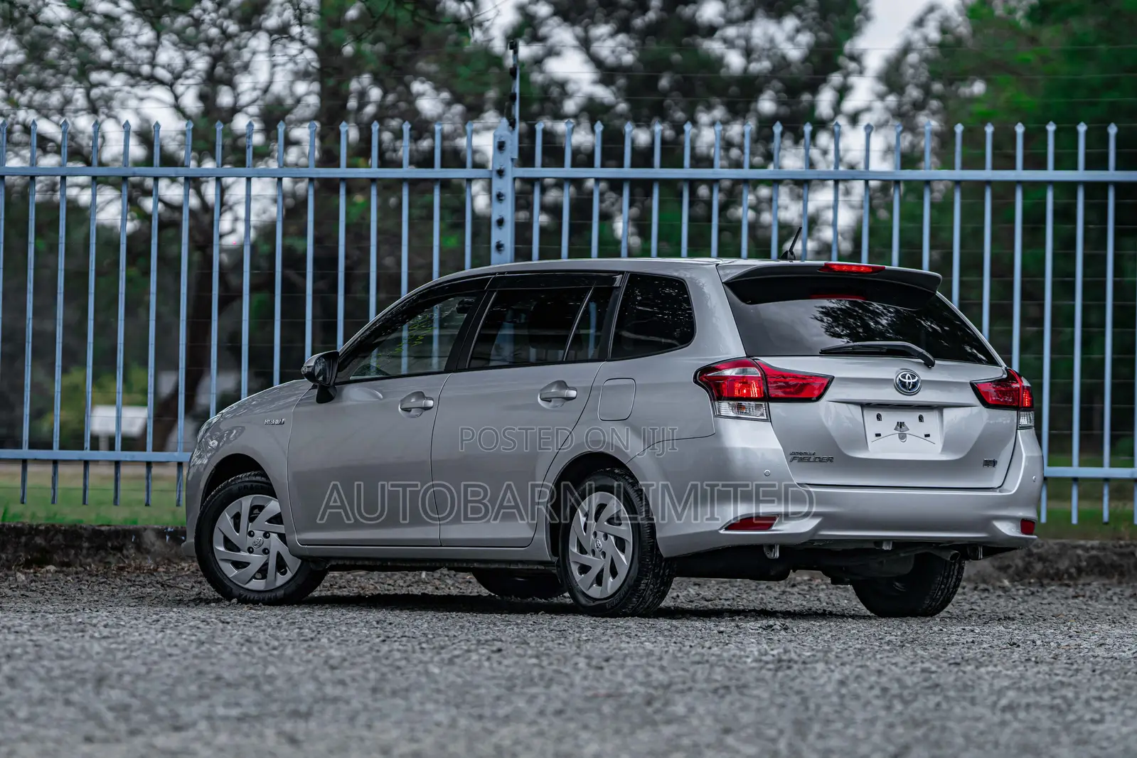 Toyota Corolla Fielder 1.5 Hybrid FWD 2020 Silver