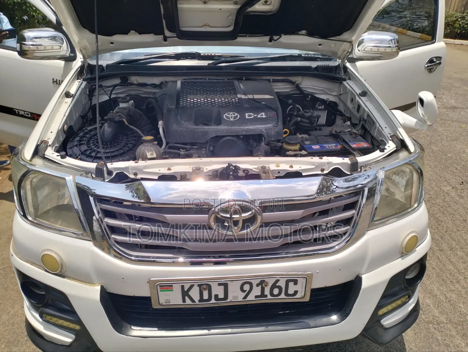 Toyota Hilux 2015 White