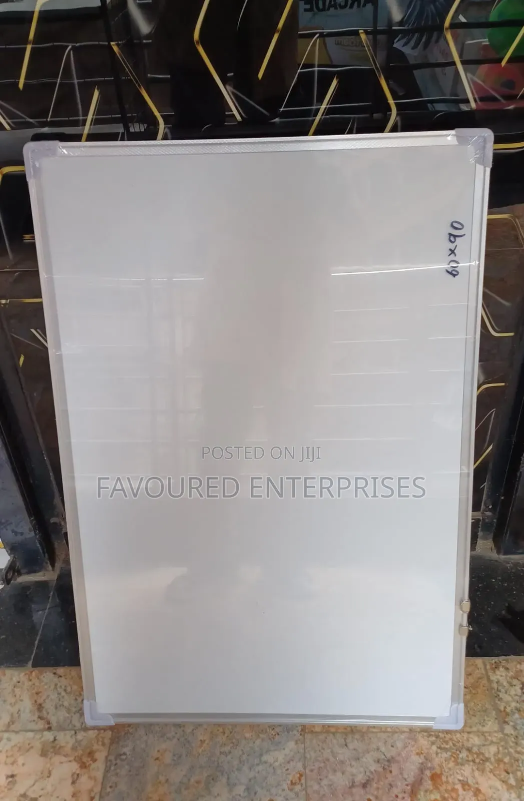 White Board/White Board 60 by 70