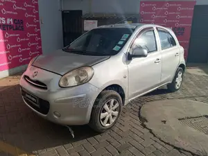 Nissan March 2011 Silver
