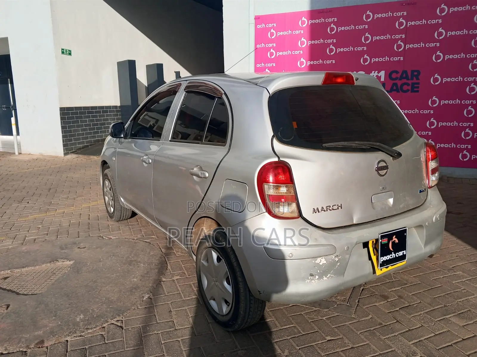 Nissan March 2011 Silver