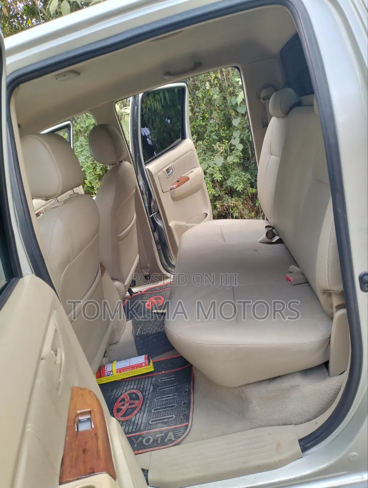 Toyota Hilux 2010 Gold