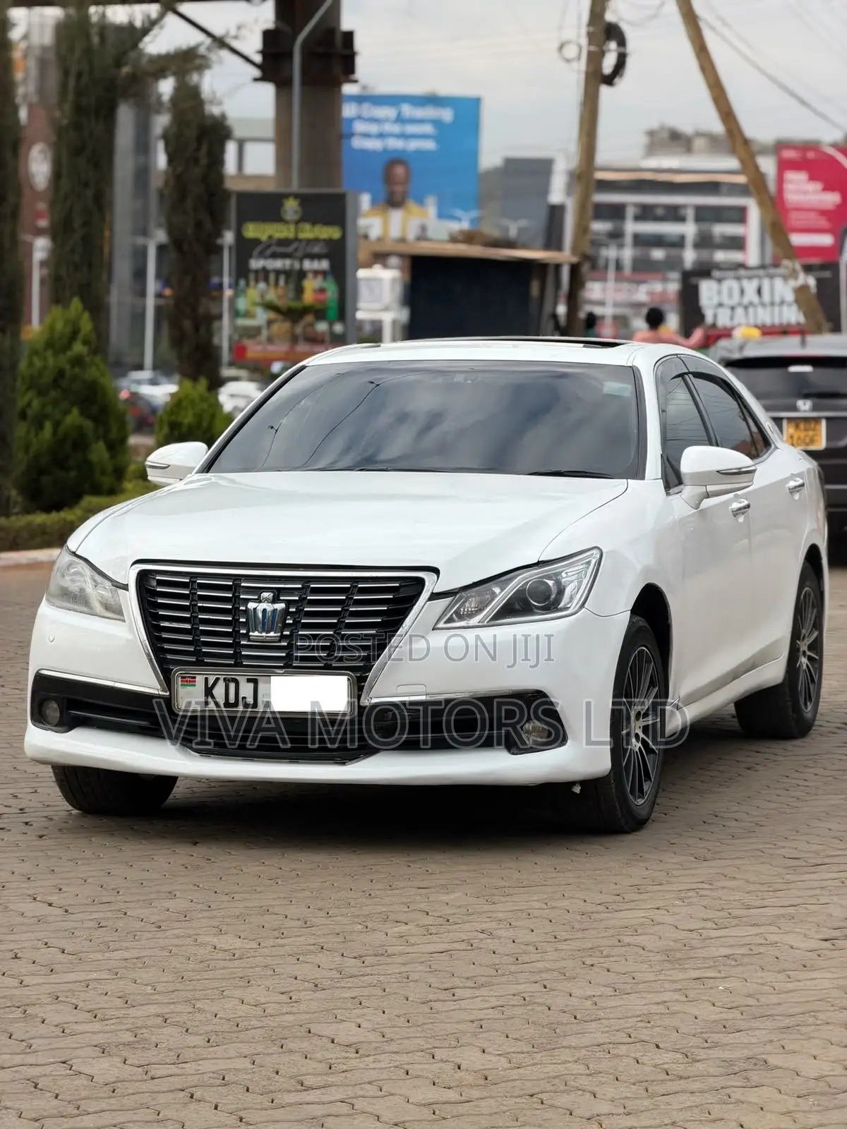 Toyota Crown 2015 White