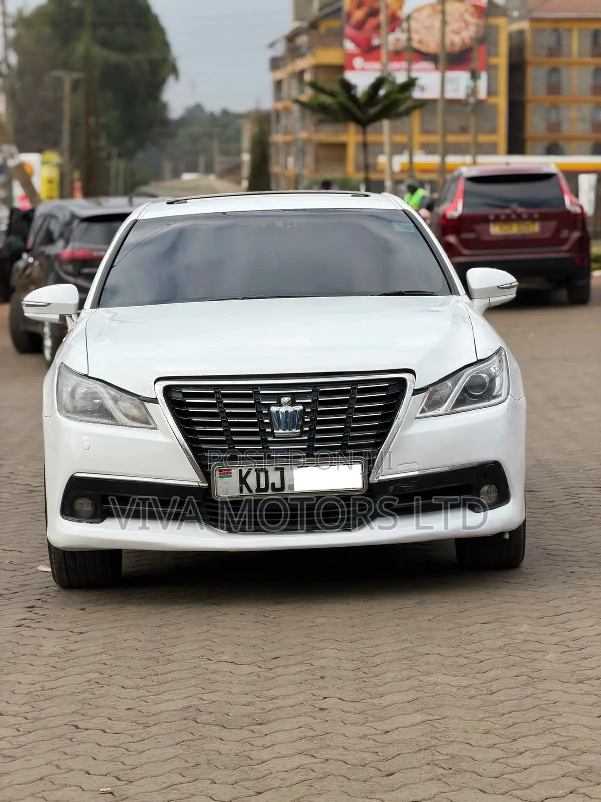 Toyota Crown 2015 White