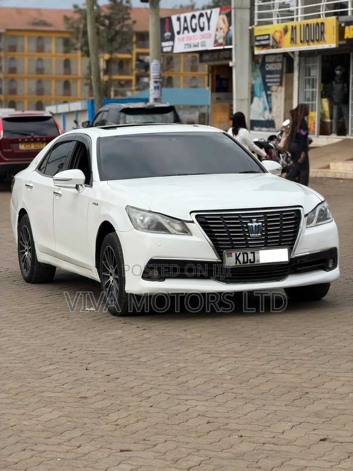Toyota Crown 2015 White