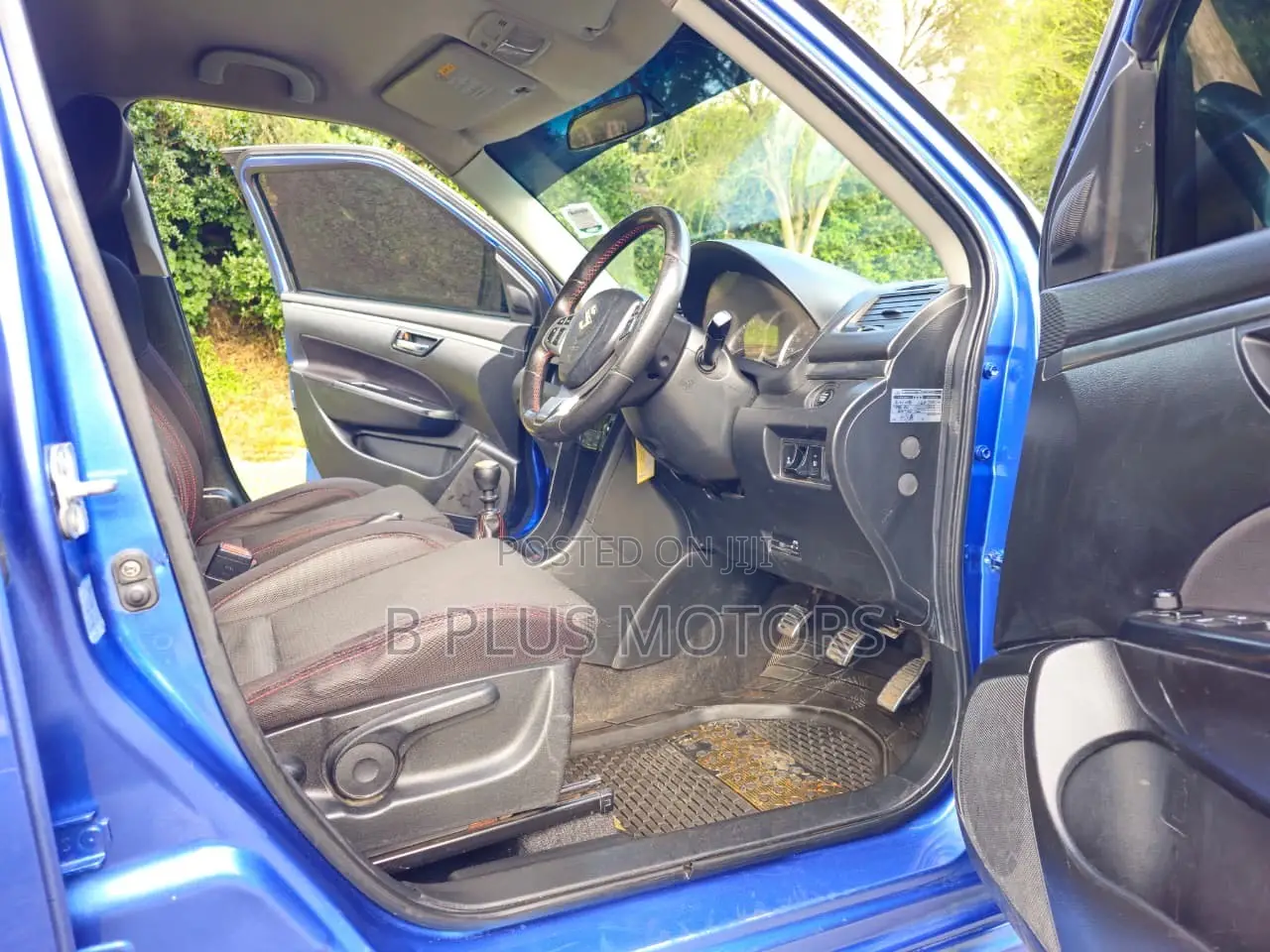 Suzuki Swift 2012 Blue