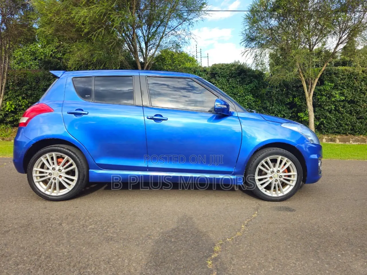 Suzuki Swift 2012 Blue